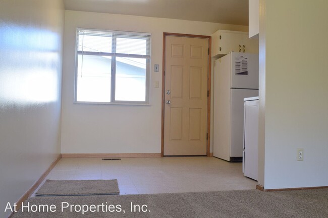 Foto del edificio - 925-931 NW Sequoia Ave