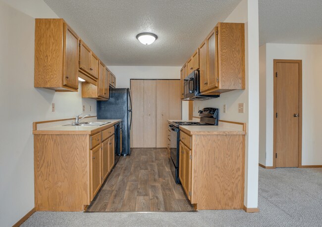 Foto del edificio - Pine Pointe Apartments