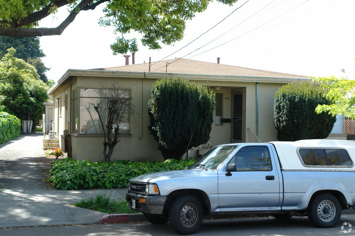 Primary Photo - 1130-1134 Hearst Ave
