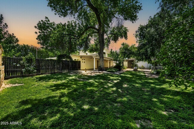 Foto del edificio - 5123 E Virginia Ave