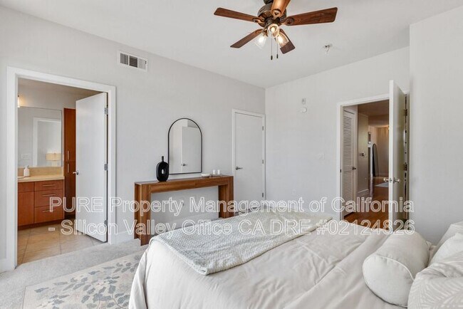 Building Photo - 110 S 1st St