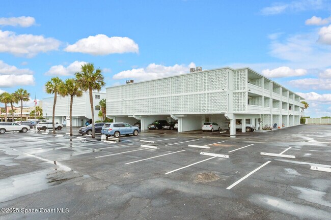 Foto del edificio - 4800 Ocean Beach Blvd