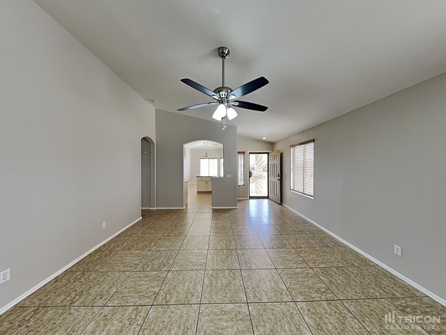 Building Photo - 24818 W Huntington Dr
