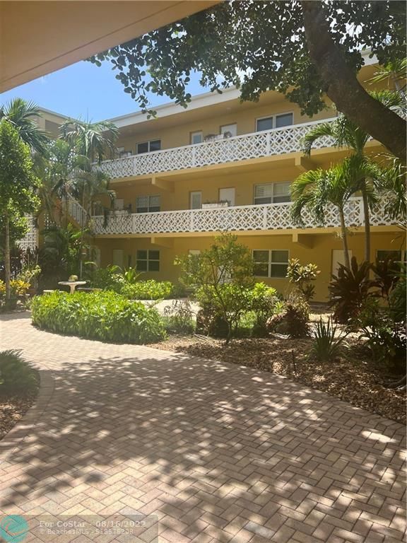 Foto del edificio - 815 Middle River Dr