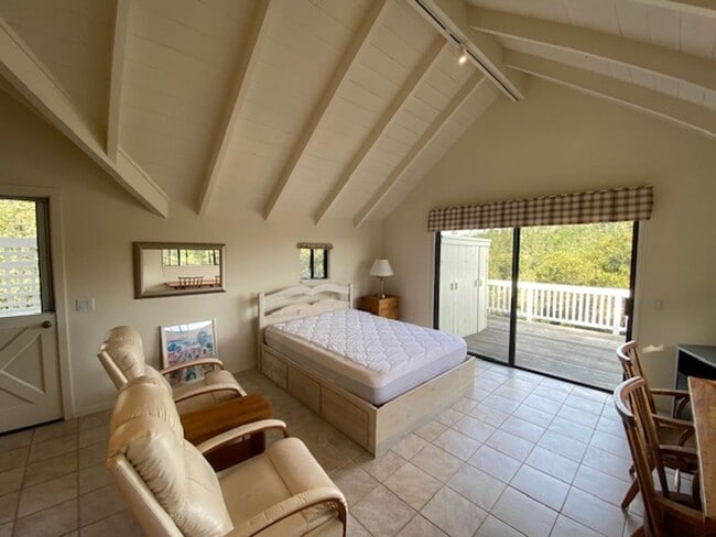 Foto del edificio - 24335 San Pedro Ln