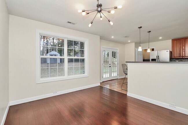 Building Photo - Welcome home to the popular Crossings neig...