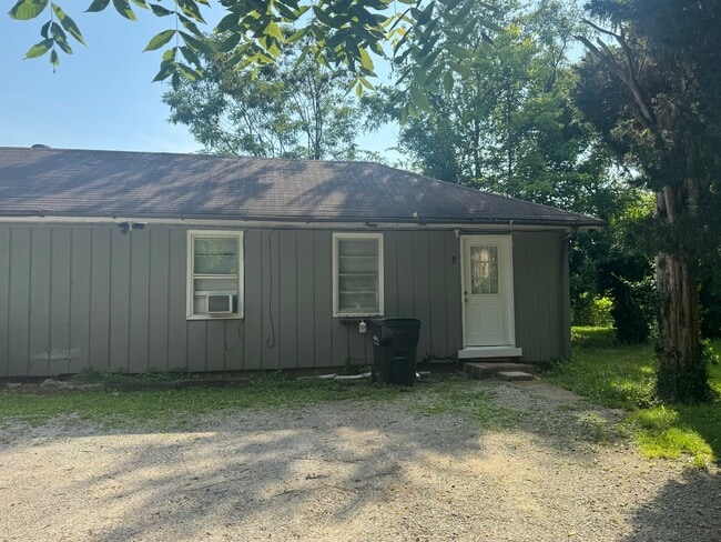 Building Photo - 258 W Vine St