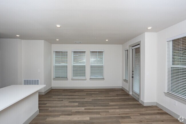 2 habitaciones, 2,5 baños - 140 m² - Sala de estar - Everbloom