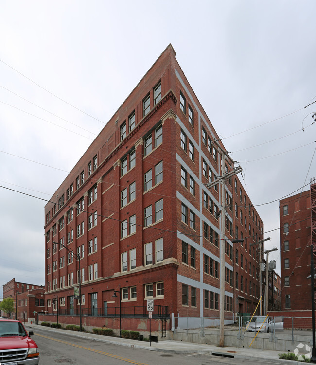 Foto del edificio - Riverbend Lofts