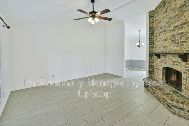 Foto del edificio - 1306 Clearview Dr