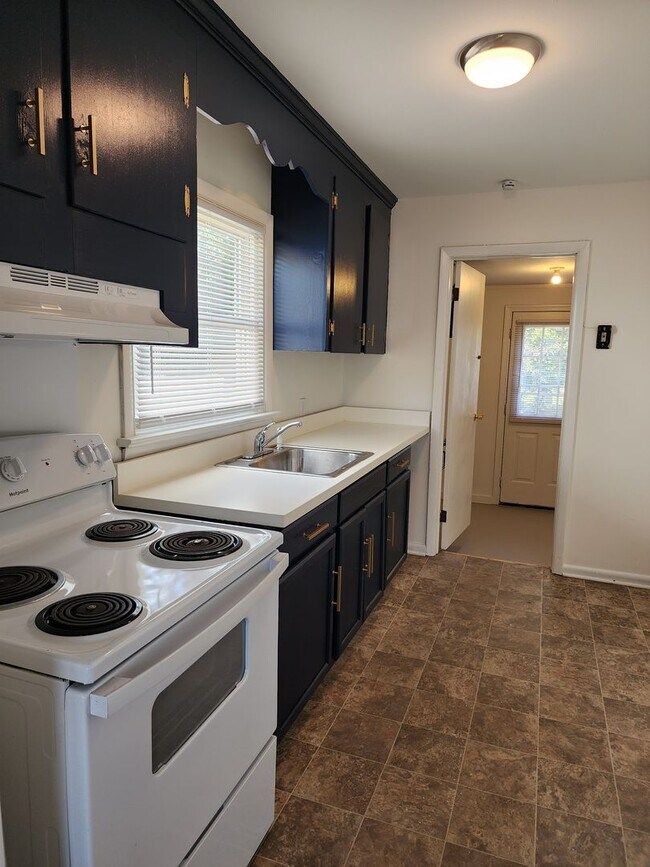Foto del edificio - 3 Bedroom 1 Bath Rancher in Henrico!