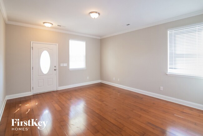 Foto del edificio - 7006 Meadowsweet Ln