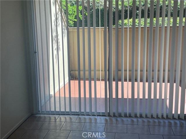 Foto del edificio - 1430 W Badillo St