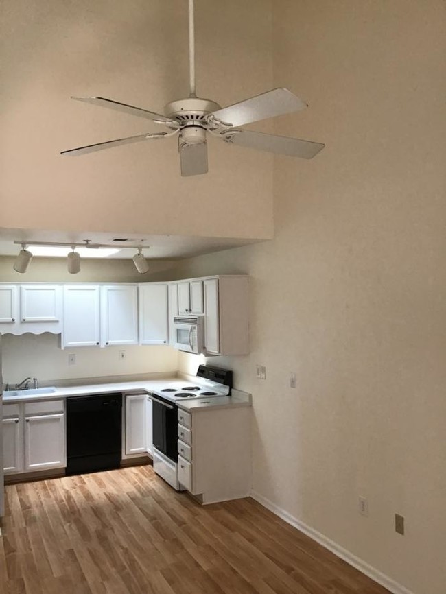 Building Photo - 1 bedroom in Wheat Ridge CO 80033