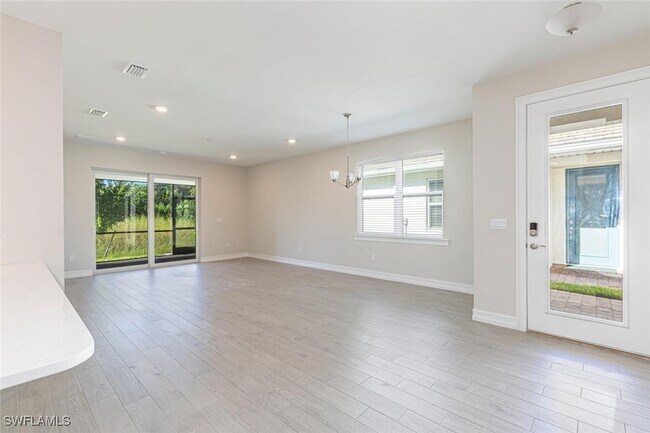 Building Photo - 1050 Enbrook Lp