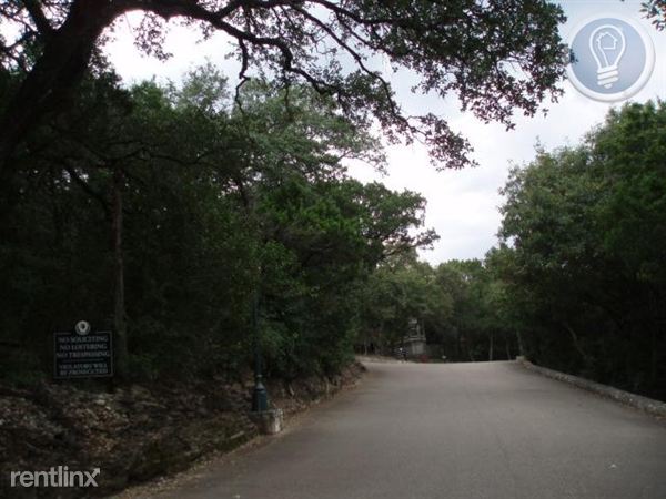 Primary Photo - 2220 Barton Springs Rd