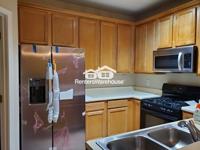 Foto del edificio - 1314 Guilderoy Ln