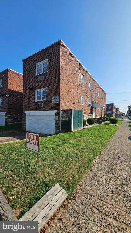Building Photo - 529-31 McKinley St