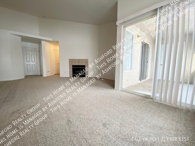 Building Photo - 3750 Strawberry Field GR #G