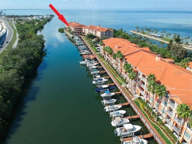 Foto del edificio - 5000 Culbreath Key Way