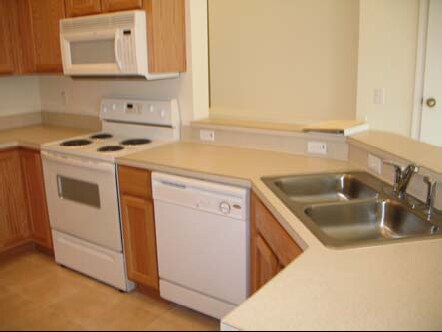 Kitchen - Bay Breeze Building 2