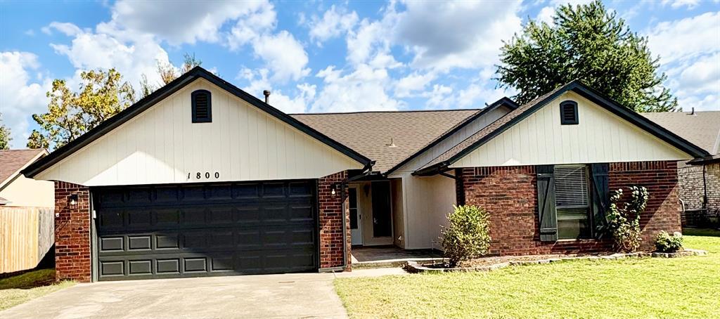 Foto principal - 1800 Cimarron Trail