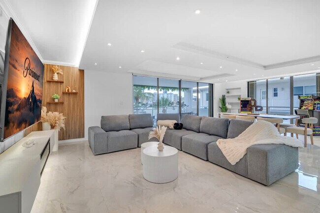 Foto del edificio - 468 Golden Isles Dr