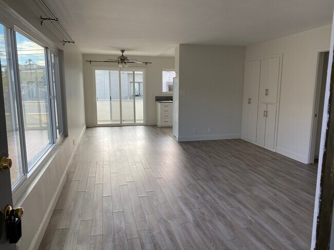 Building Photo - 1238 23rd St