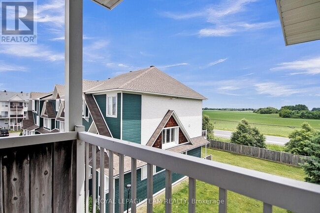 Building Photo - 414 Hillsboro Private