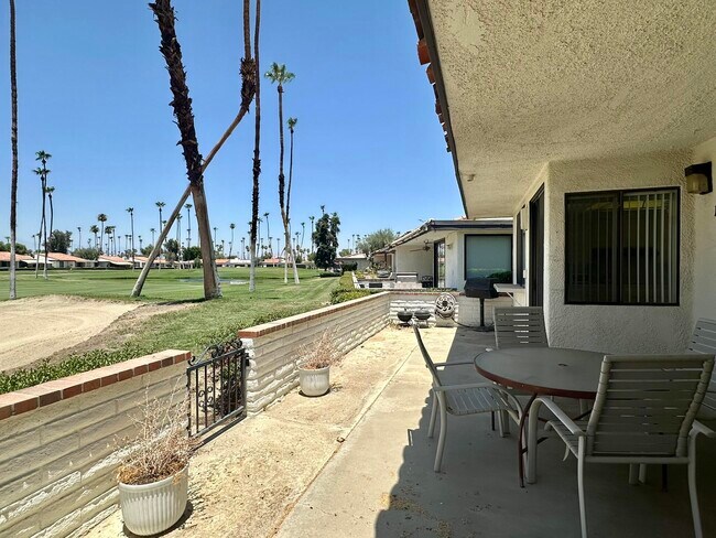 Building Photo - 105 Durango Cir