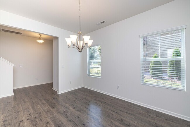 Foto del edificio - BEAUTIFUL 3 Bedroom Townhome Bonterra Vill...