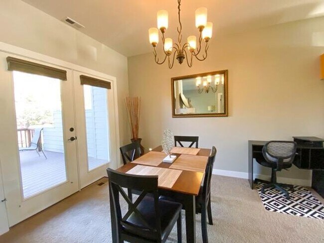 Foto del edificio - Resort Style Living - Fully Furnished Shor...