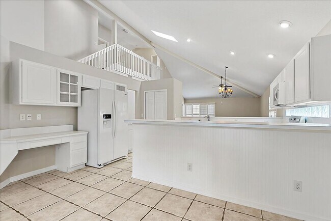Foto del edificio - Lovely contemporary home in popular South Jax Beach!