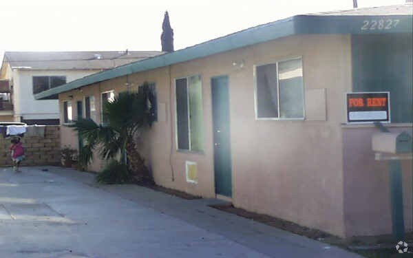 Foto del edificio - 22827 Bay Ave