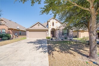 Building Photo - 136 Mistflower Ln