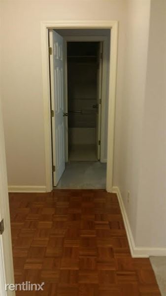 Building Photo - 308 Waterdown Dr