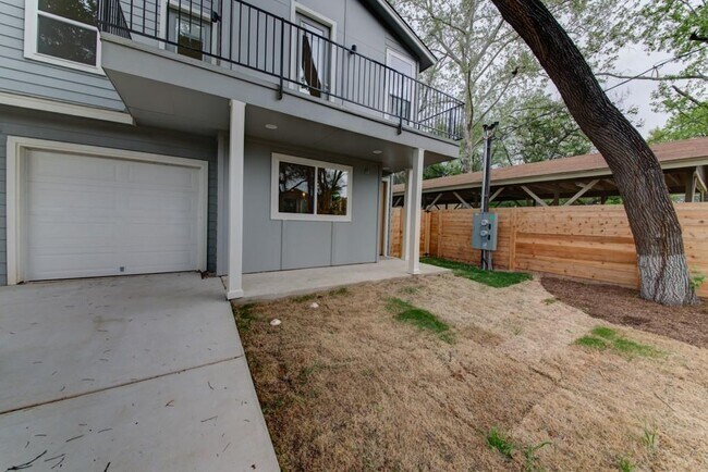 Building Photo - 1114 Walton Ln
