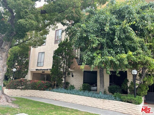 Foto del edificio - 10671 Holman Ave