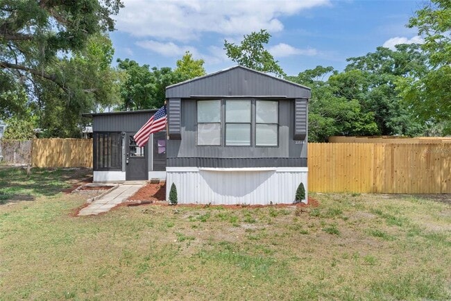 Building Photo - 33514 Luana Ct