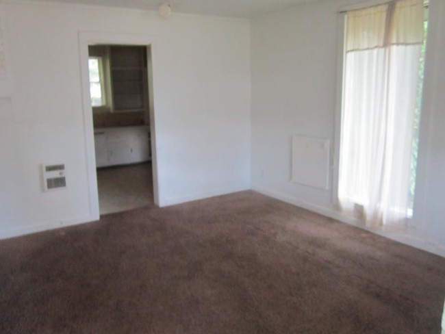Foto del edificio - 722 E 6th St