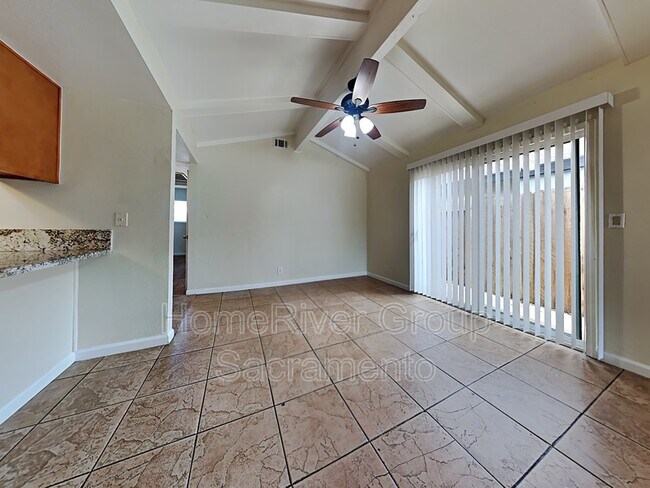 Building Photo - 4399 Palm Ave