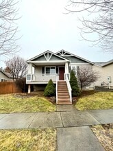 Building Photo - 61073 Larkspur Loop