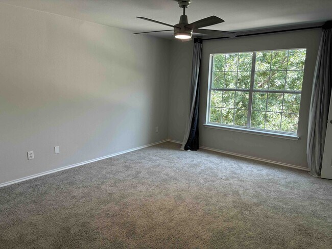 Building Photo - 4508 Sycamore Dr