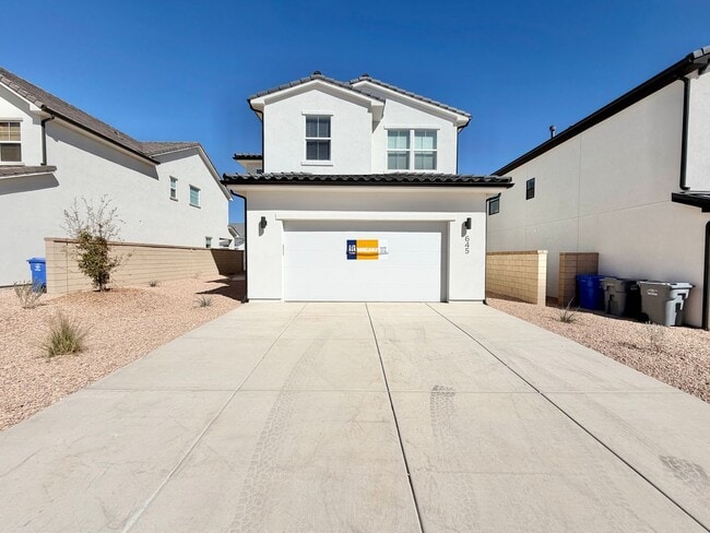 Building Photo - Desert Color 4 Bed Home!