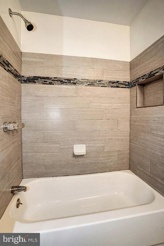 Foto del edificio - 319 Burns St SE