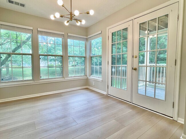 Foto del edificio - 13108 Briarcliff Ter