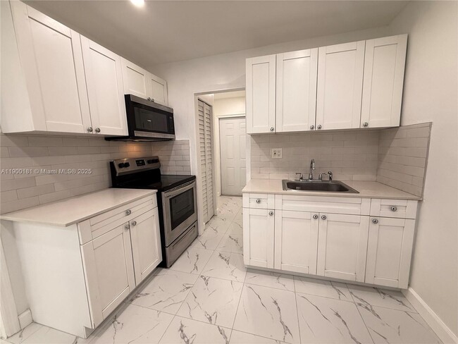 Building Photo - 26741 SW 139th Ave