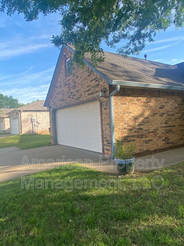 Foto del edificio - 4729 S Ironwood Ave