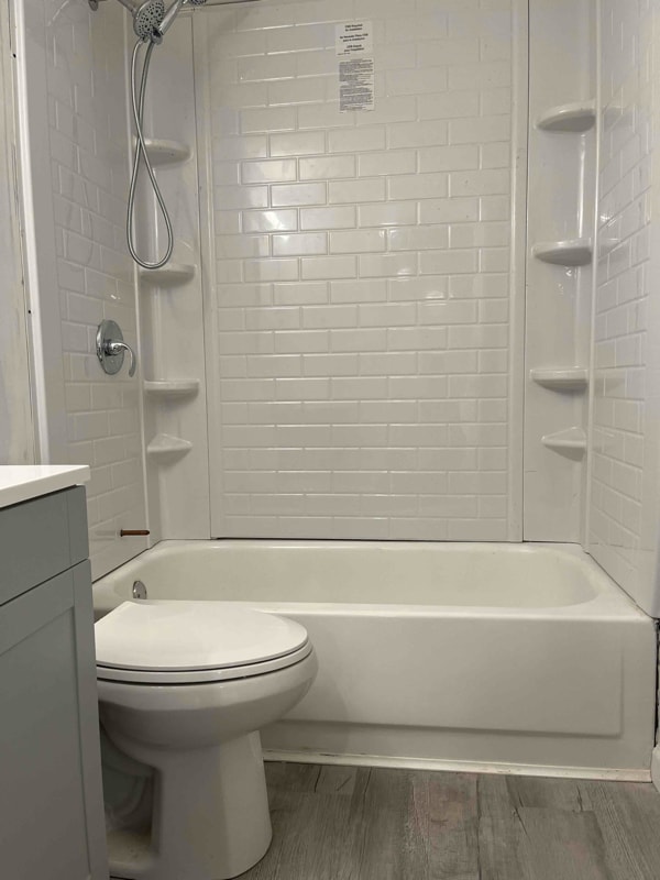 Building Photo - 2113 Bennett Ave