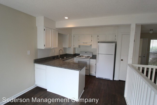 Building Photo - 108 N Saxony Dr